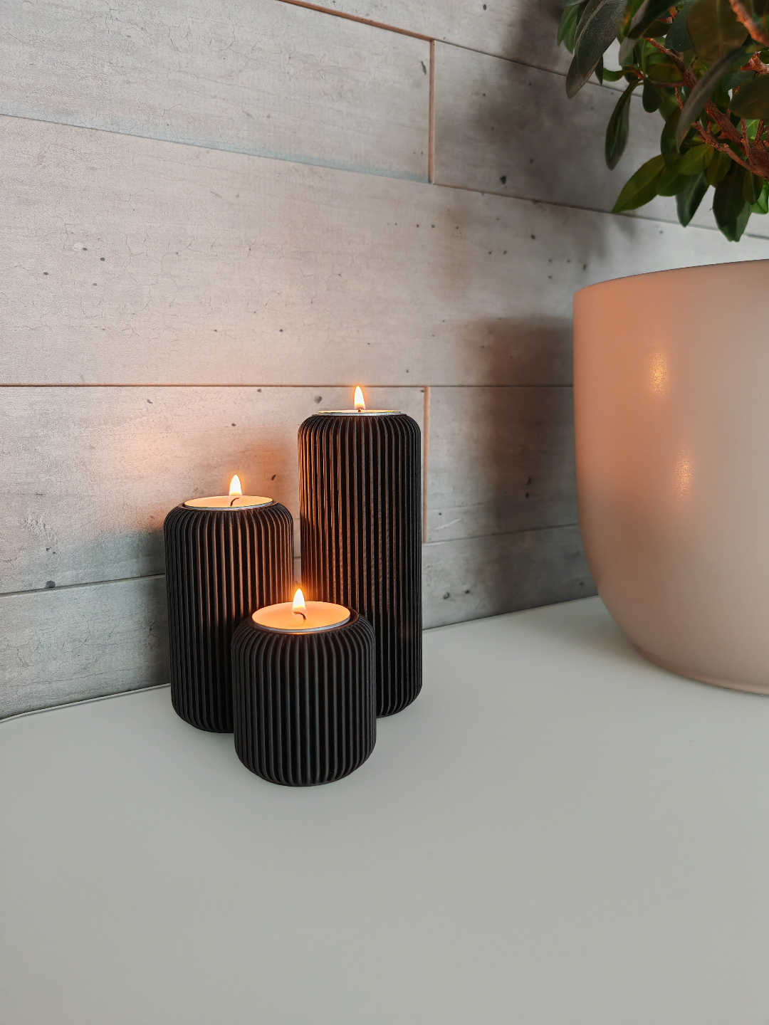 Ribbed Modern Tealight Holder